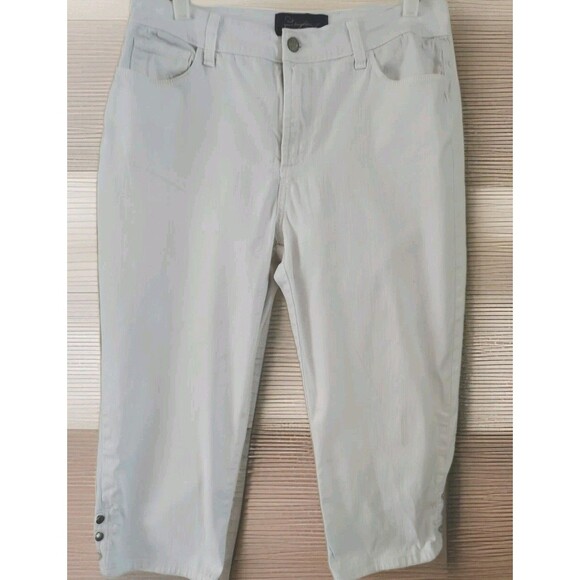 Not Your Daughter Jeans Size 12 White Lift/Tuck Cropped Button Leg Design - Picture 1 of 10